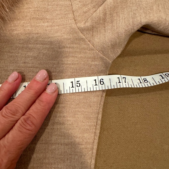 Belle Toujours Tan Wool Sweater from France with Fur Collar - size 1 X-Small - Picture 11 of 12